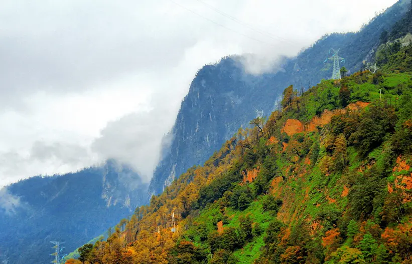 Tiger Leaping Gorge Scenic Spot